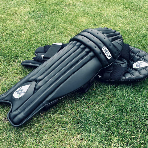NEXX XX Women's Cricket Batting Pads - Black